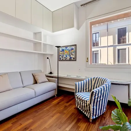 Lovely In The Hearth Of Brera By Rentopolis Apartment