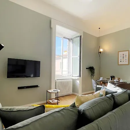Apartment Lovely In The Hearth Of Brera By Rentopolis Milan